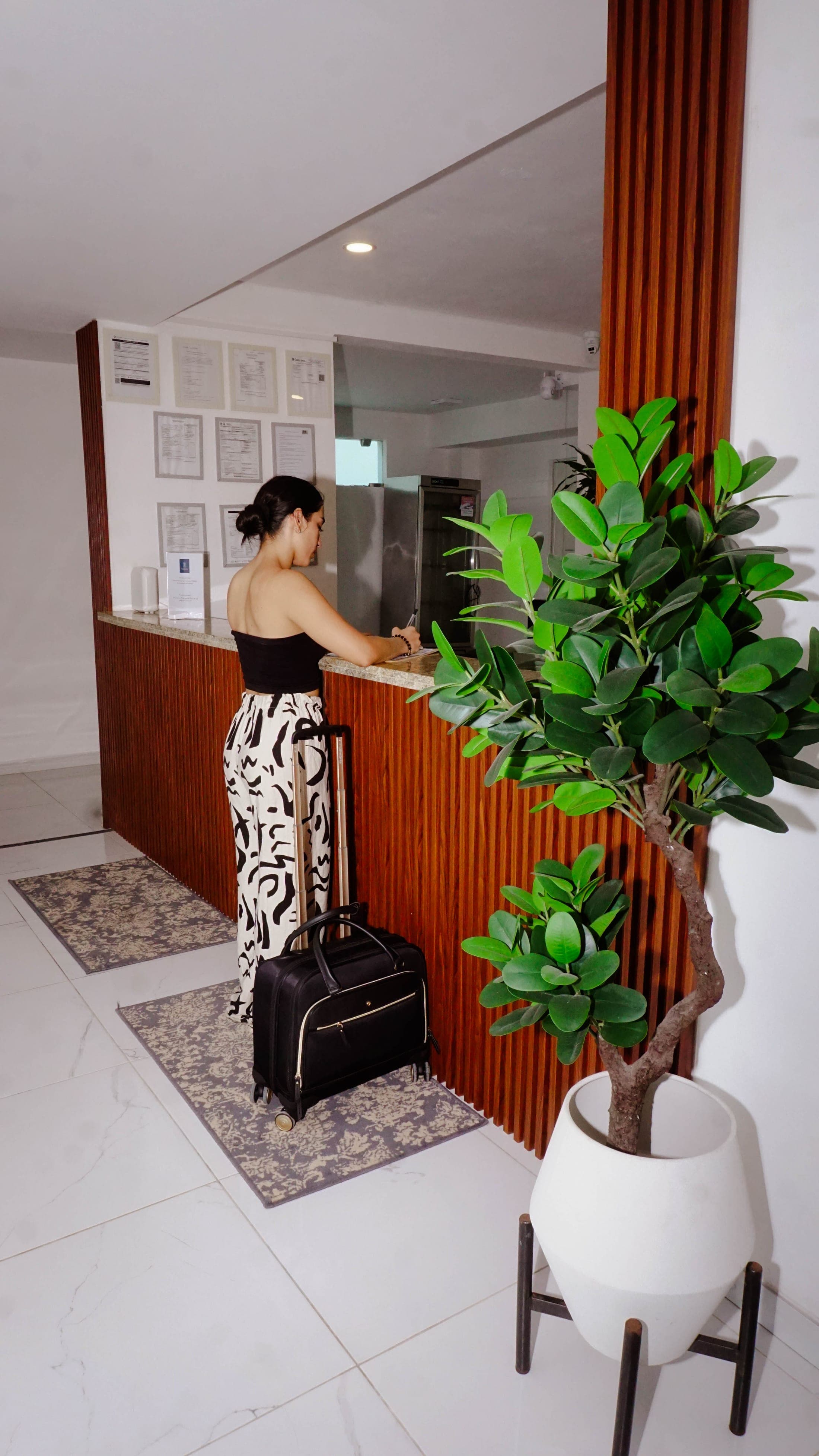 Llegada y check-in en recepción